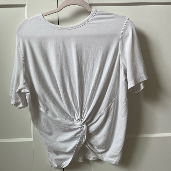 White tie top - Picture 1 of 2